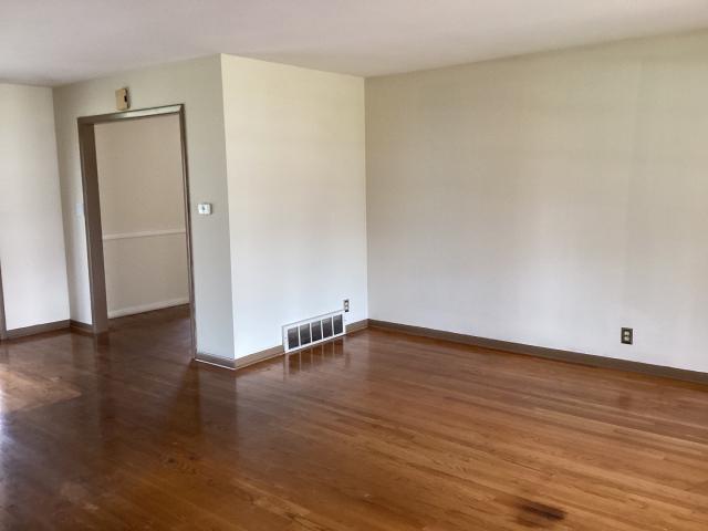 416 10th Court