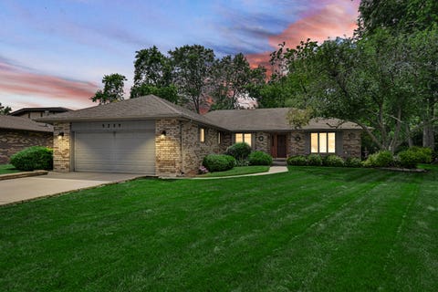 Photo of 5239 Laramie Court, Oak Forest, IL 60452 (MLS # 12693334)
