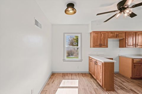 Tiny photo for 619 E 11th Street, Gibson City, IL 60936 (MLS # 12590754)