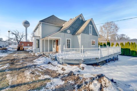 Tiny photo for 219 Calvert Avenue, Chadwick, IL 61014 (MLS # 12534633)