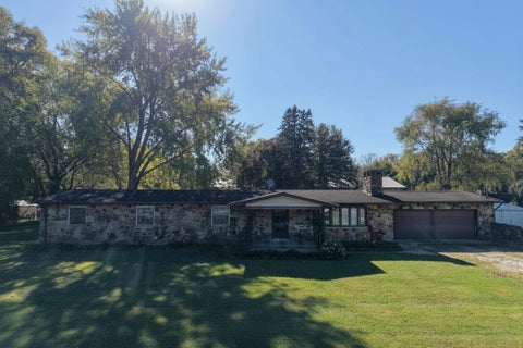 Tiny photo for 2213 E County 9 Road, Milford, IL 60953 (MLS # 12788931)