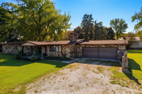 Tiny photo for 2213 E County 9 Road, Milford, IL 60953 (MLS # 12788931)