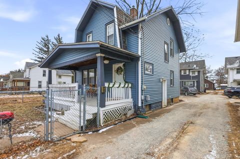 Tiny photo for 1616 25th Avenue, Moline, IL 61265 (MLS # 12557529)