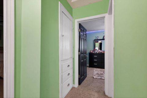 Tiny photo for 1616 25th Avenue, Moline, IL 61265 (MLS # 12557529)