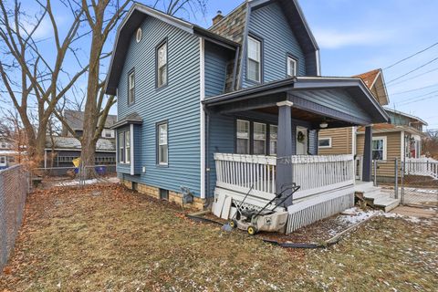 Tiny photo for 1616 25th Avenue, Moline, IL 61265 (MLS # 12557529)