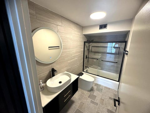 Tiny photo for 6007 N Sheridan Road #20H, Chicago, IL 60660 (MLS # 12706580)