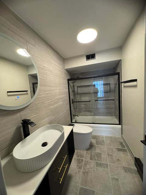 Tiny photo for 6007 N Sheridan Road #20H, Chicago, IL 60660 (MLS # 12706580)