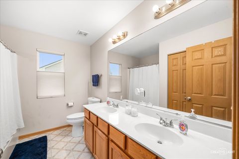 Tiny photo for Oswego, IL 60543 (MLS # 12617098)