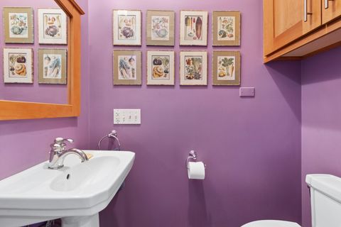 Tiny photo for 5247 N MAGNOLIA Avenue, Chicago, IL 60640 (MLS # 12584283)