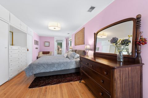 Tiny photo for 5247 N MAGNOLIA Avenue, Chicago, IL 60640 (MLS # 12584283)