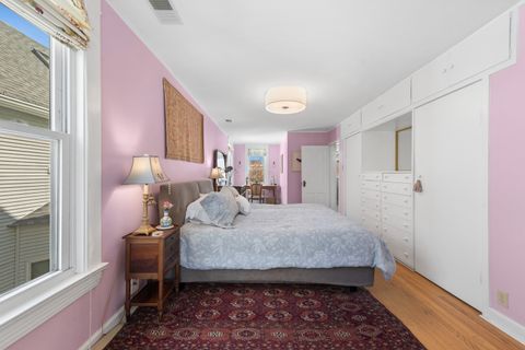 Tiny photo for 5247 N MAGNOLIA Avenue, Chicago, IL 60640 (MLS # 12584283)
