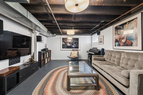 Tiny photo for 5247 N MAGNOLIA Avenue, Chicago, IL 60640 (MLS # 12584283)