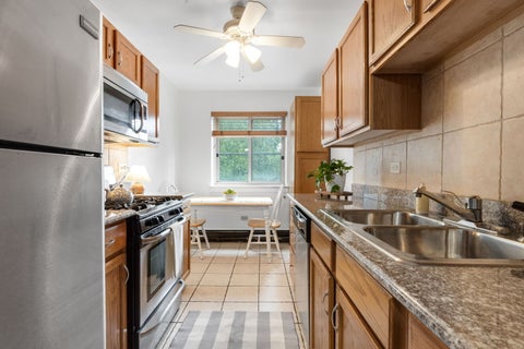 Tiny photo for 737 Ridge Avenue #2H, Evanston, IL 60202 (MLS # 12756004)
