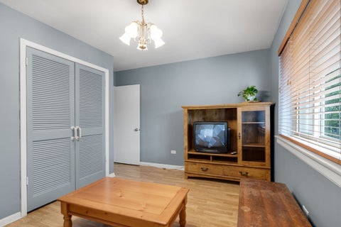 Tiny photo for 737 Ridge Avenue #2H, Evanston, IL 60202 (MLS # 12756004)