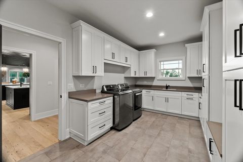 Tiny photo for 11120 Tuscany Court, Lemont, IL 60439 (MLS # 12605983)