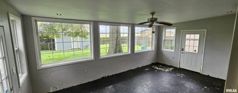 Tiny photo for 93 SEMINOLE Street, Mcclure, IL 62957 (MLS # EB454831)