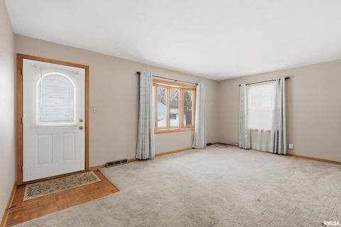 Tiny photo for 1508 32ND Street, Moline, IL 61265 (MLS # QC4270062)