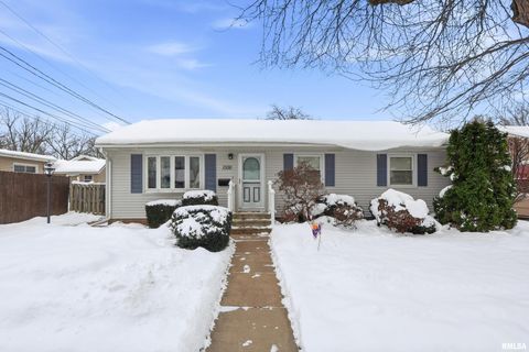 Photo of 1508 32ND Street, Moline, IL 61265 (MLS # QC4270062)
