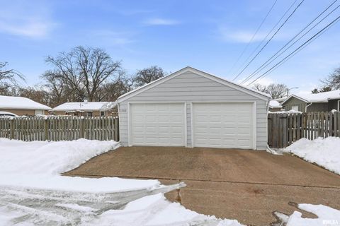 Tiny photo for 1508 32ND Street, Moline, IL 61265 (MLS # QC4270062)