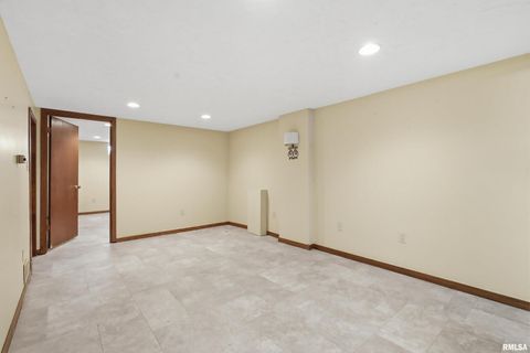 Tiny photo for 1508 32ND Street, Moline, IL 61265 (MLS # QC4270062)