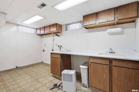 Tiny photo for 1508 32ND Street, Moline, IL 61265 (MLS # QC4270062)