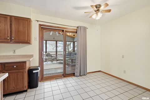 Tiny photo for 1508 32ND Street, Moline, IL 61265 (MLS # QC4270062)