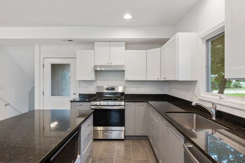 Tiny photo for 277 Church Street, Crystal Lake, IL 60014 (MLS # 12326089)