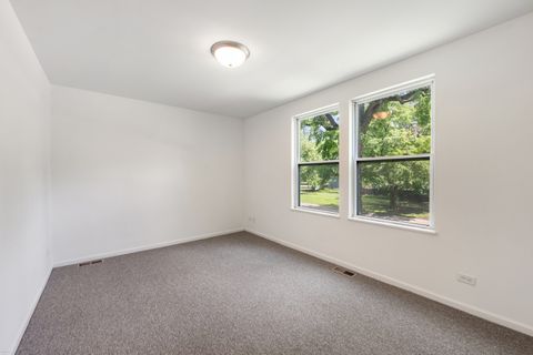 Tiny photo for 277 Church Street, Crystal Lake, IL 60014 (MLS # 12326089)