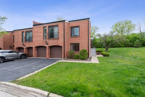 2S570 PATRICK HENRY Square 119 Oak Brook IL 60523