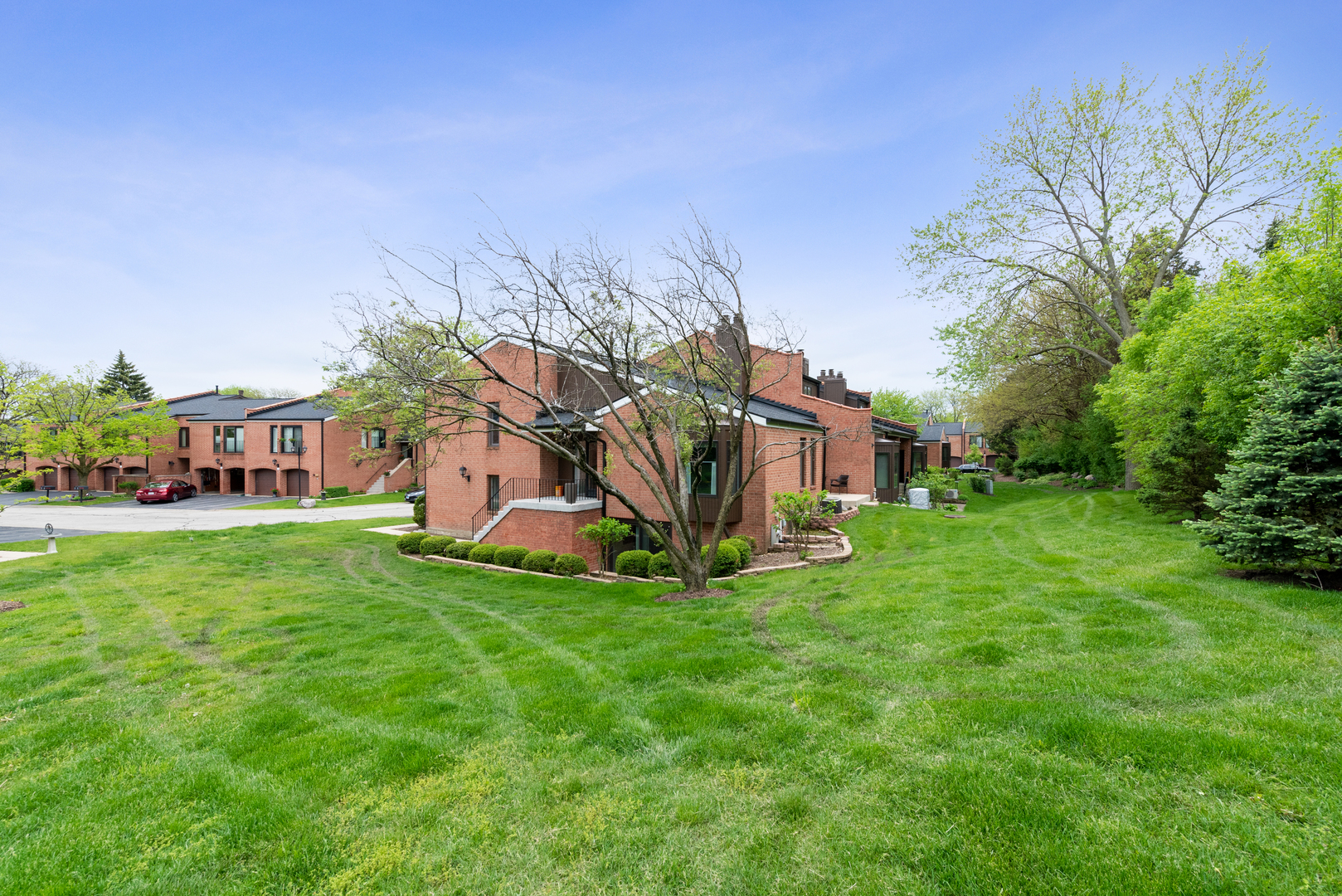 2S570 PATRICK HENRY Square 119