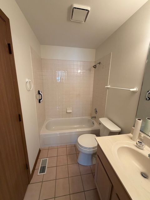 Tiny photo for 1264 Sandhurst Lane, South Elgin, IL 60177 (MLS # 12578933)