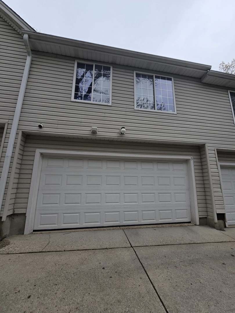 19 N Macgillis Drive 19