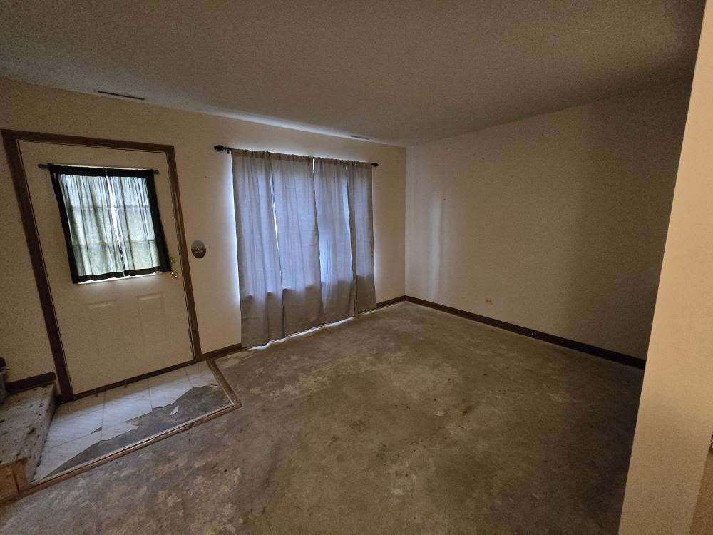 19 N Macgillis Drive 19