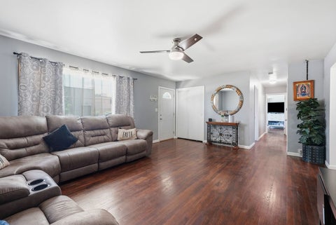 Tiny photo for 850 Austin Avenue, Aurora, IL 60505 (MLS # 12685498)