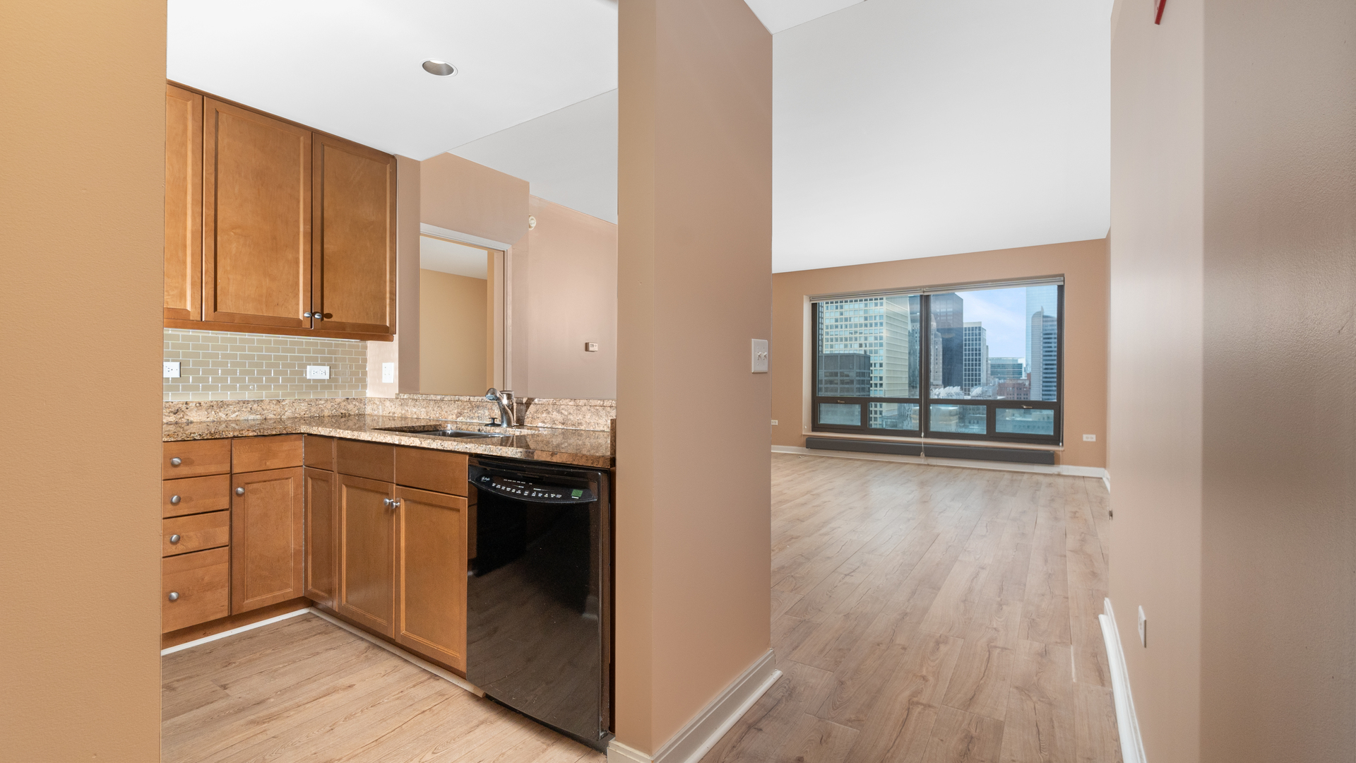 130 N GARLAND Court 2710