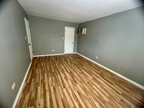 Tiny photo for 6A DUNDEE QUARTER Drive #207, Palatine, IL 60074 (MLS # 12471132)