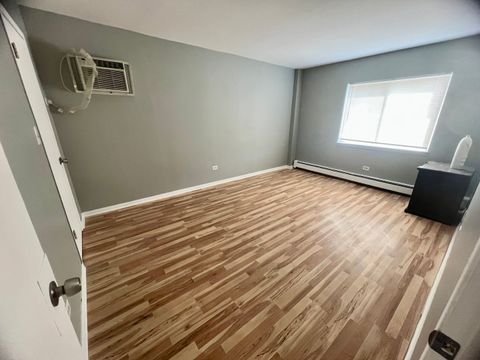 Tiny photo for 6A DUNDEE QUARTER Drive #207, Palatine, IL 60074 (MLS # 12471132)