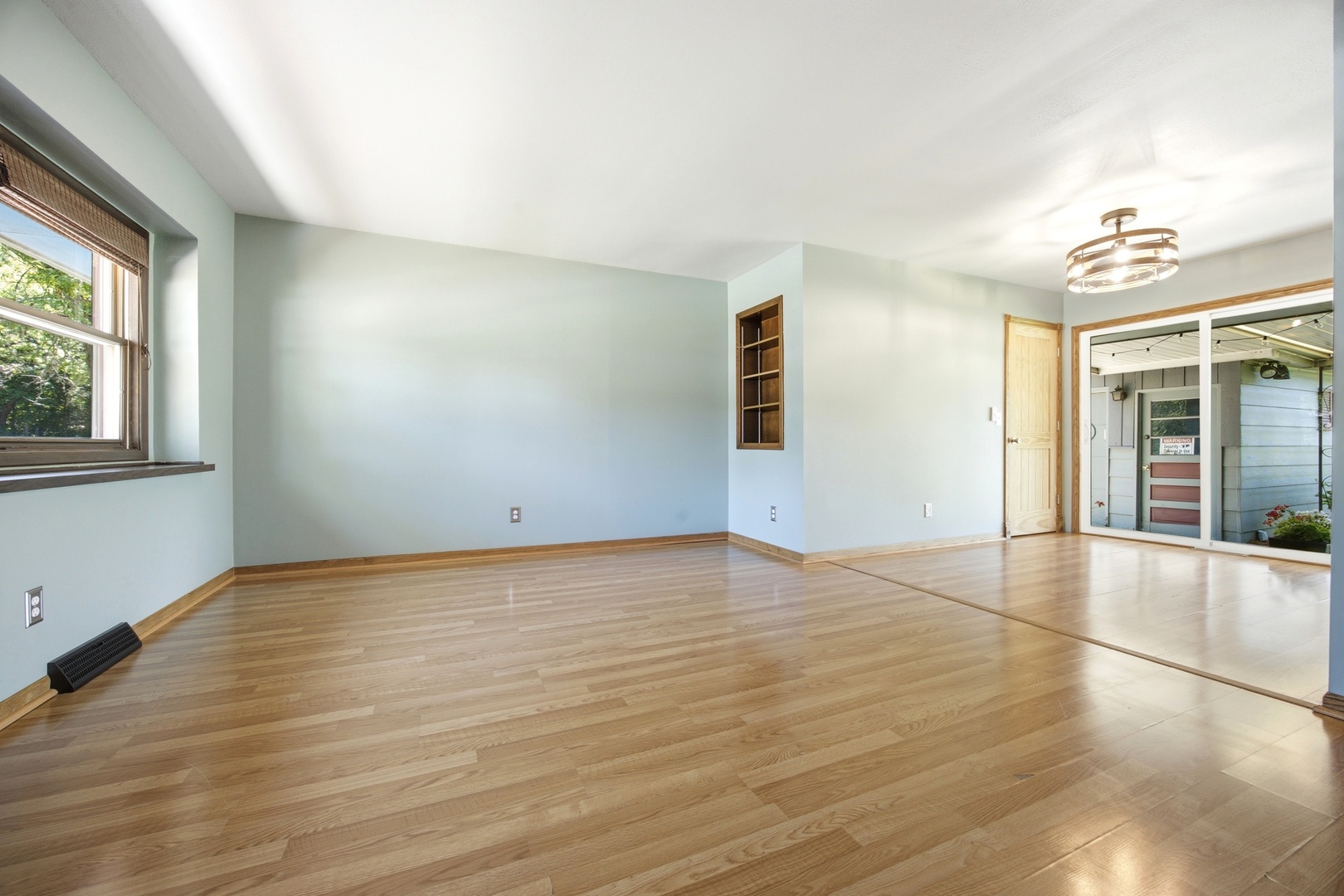 5609 Bellville Drive
