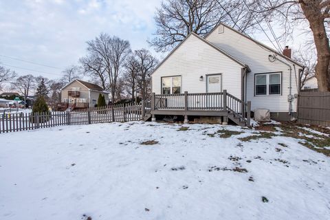 Photo of 33715 N Lake Shore Drive, Grayslake, IL 60030 (MLS # 12535946)