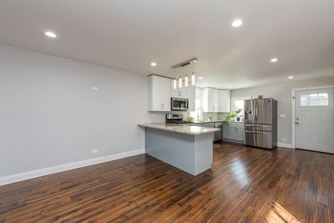 Tiny photo for 33715 N Lake Shore Drive, Grayslake, IL 60030 (MLS # 12535946)