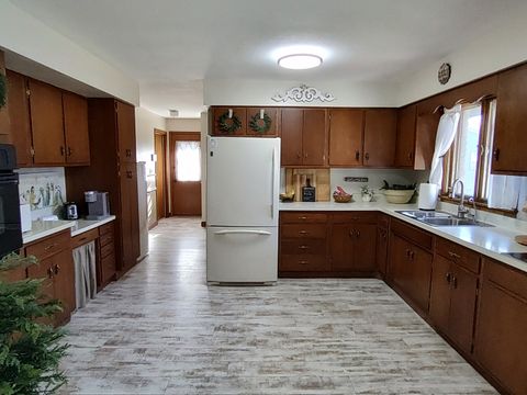 Tiny photo for 1221 Warren Avenue, Belvidere, IL 61008 (MLS # 12548936)