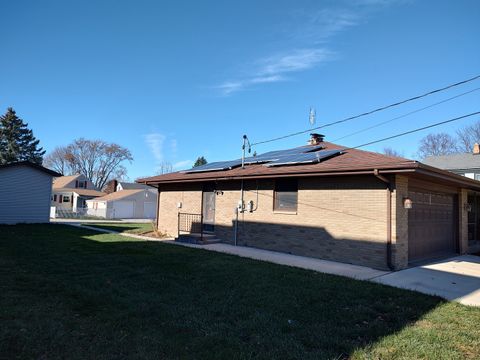 Tiny photo for 1221 Warren Avenue, Belvidere, IL 61008 (MLS # 12548936)