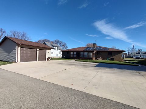 Tiny photo for 1221 Warren Avenue, Belvidere, IL 61008 (MLS # 12548936)