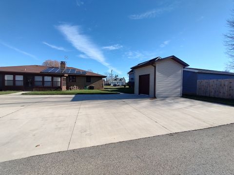 Tiny photo for 1221 Warren Avenue, Belvidere, IL 61008 (MLS # 12548936)