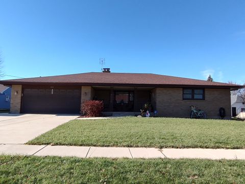 Tiny photo for 1221 Warren Avenue, Belvidere, IL 61008 (MLS # 12548936)
