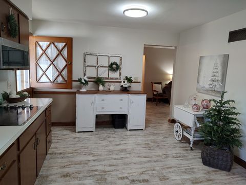 Tiny photo for 1221 Warren Avenue, Belvidere, IL 61008 (MLS # 12548936)