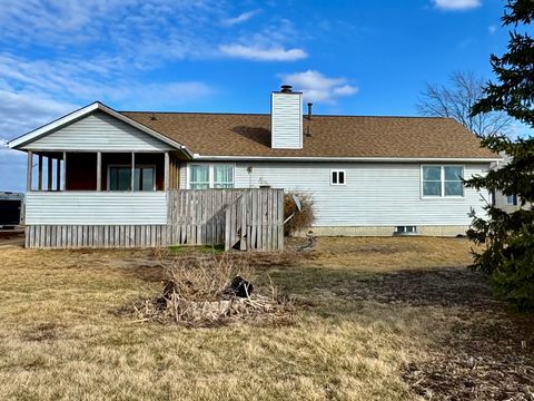 Tiny photo for 416 N Kathleen Street, Stanford, IL 61774 (MLS # 12574241)