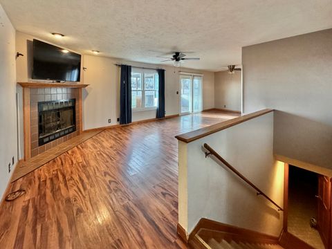 Tiny photo for 416 N Kathleen Street, Stanford, IL 61774 (MLS # 12574241)