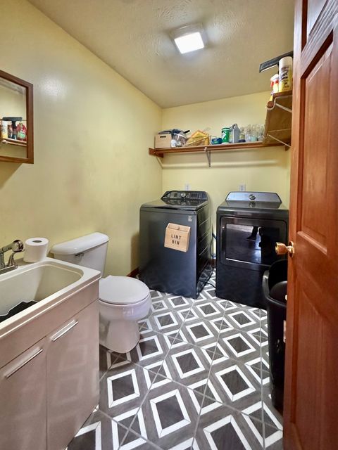 Tiny photo for 416 N Kathleen Street, Stanford, IL 61774 (MLS # 12574241)