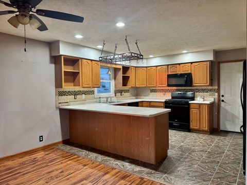 Tiny photo for 416 N Kathleen Street, Stanford, IL 61774 (MLS # 12574241)